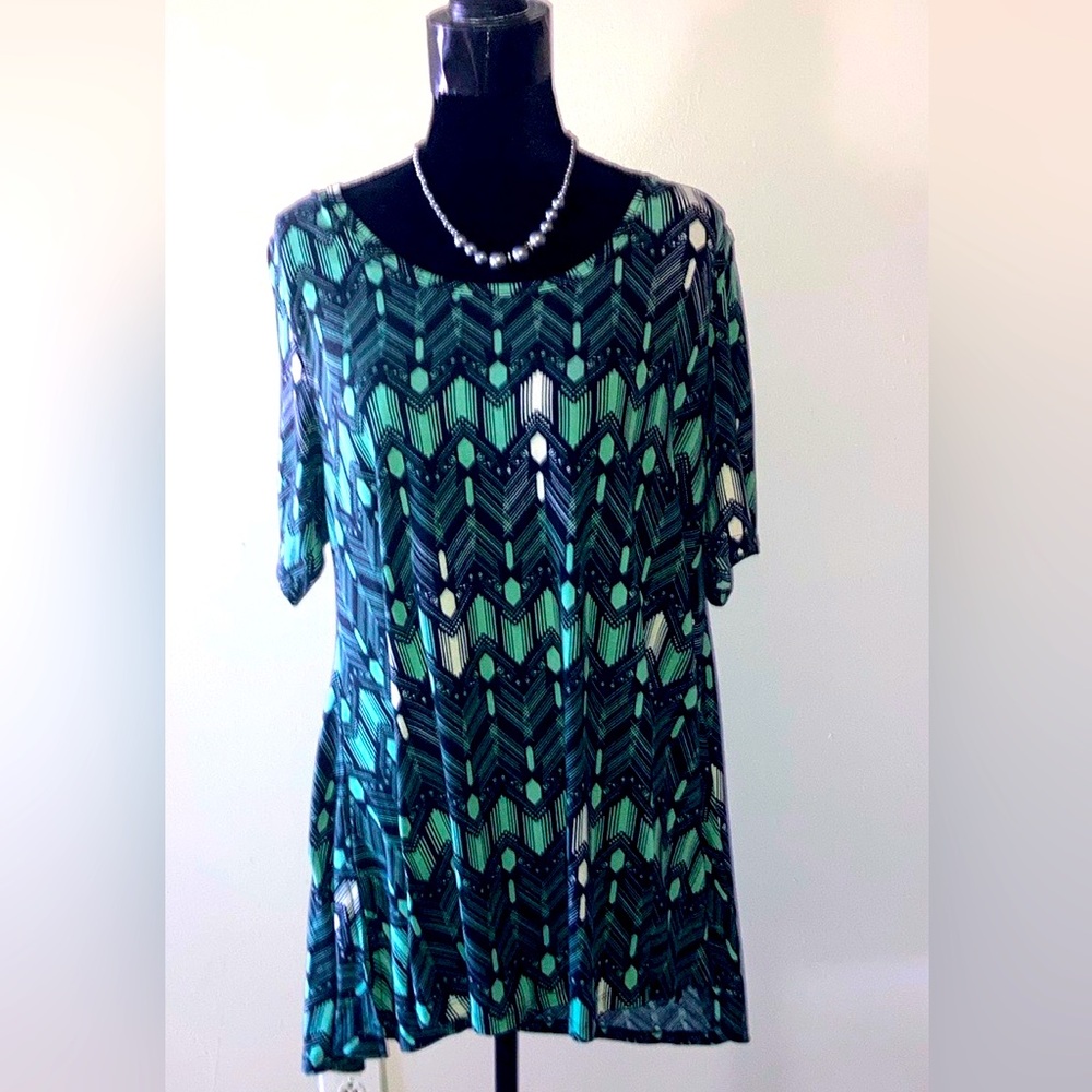LuLaRoe | Women’s Tunic Top - Black,Green and White - Size Large